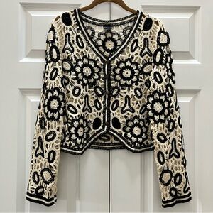Saachi Floral Lace Crochet Short Jacket Sweater Cardigan Black White One Size